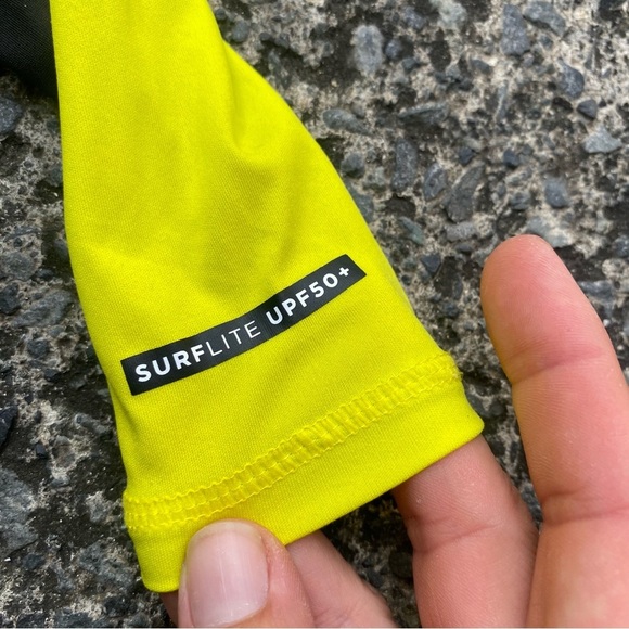 RIP CURL Bodysuit Lightweight Swimsuit Neon Yellow UPF 50+ Sun Protection size 2 - Picture 4 of 4